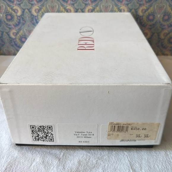 Red Valentino • Tulle Bow Leather Pumps • 39 (8) - Picture 5 of 5